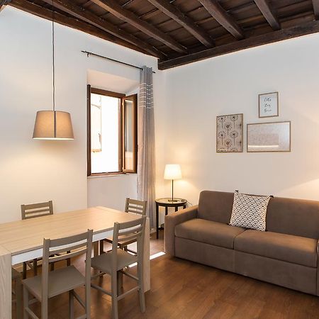 Rental In Rome Pelliccia Bagian luar foto