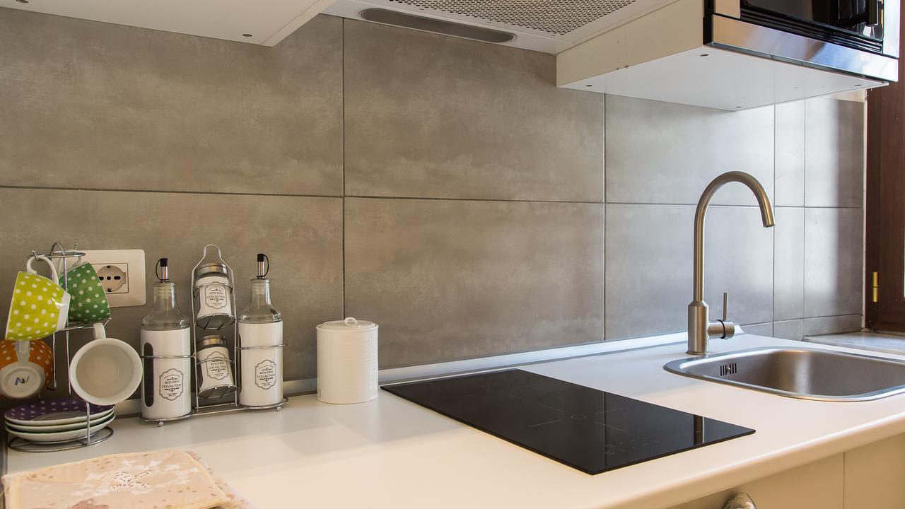 Rental In Rome Pelliccia Bagian luar foto