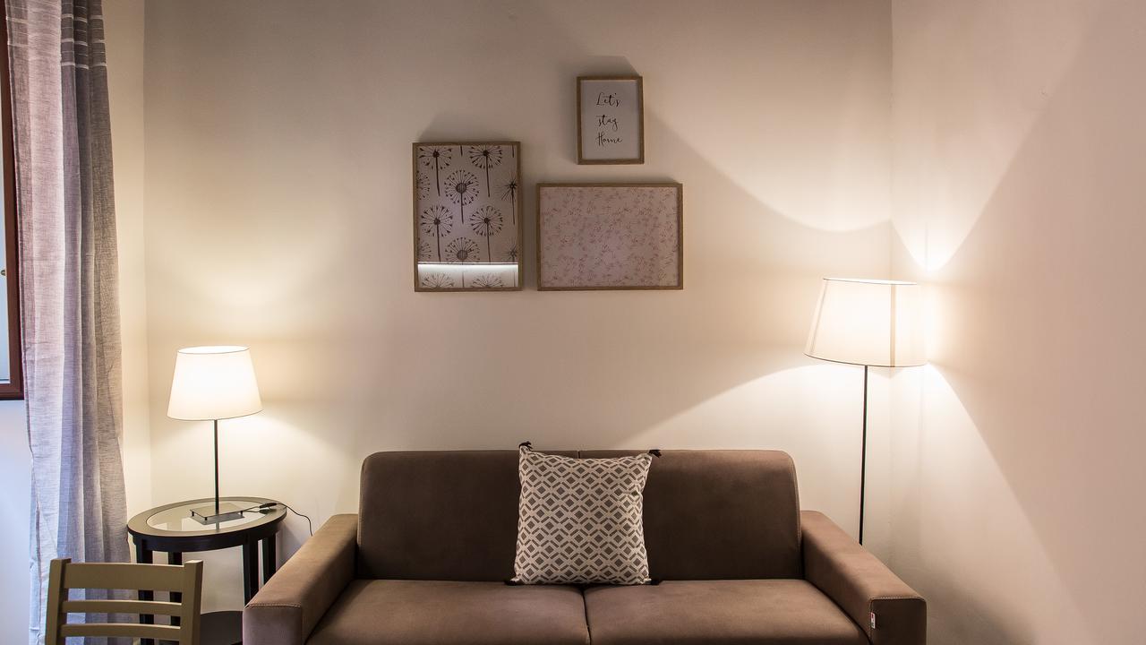 Rental In Rome Pelliccia Bagian luar foto