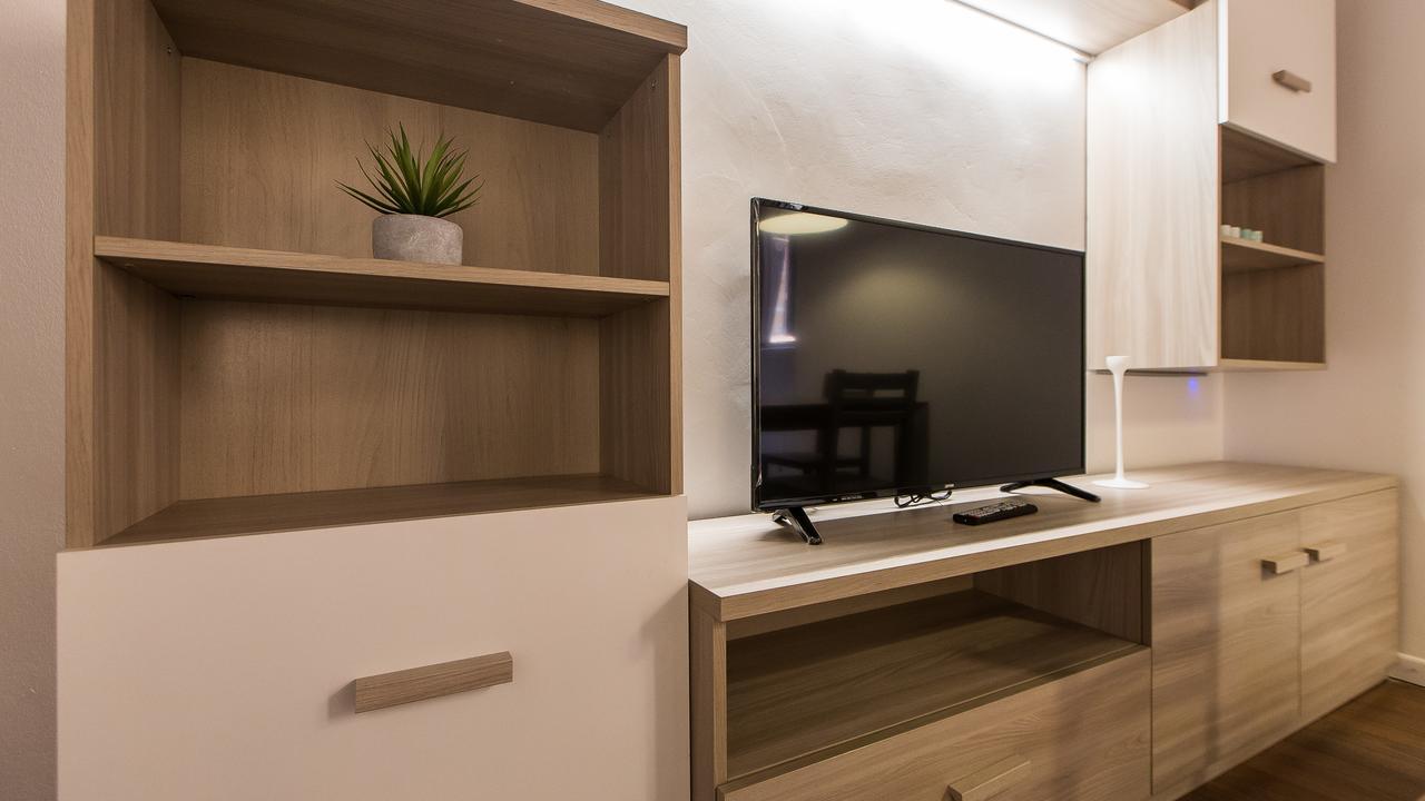 Rental In Rome Pelliccia Bagian luar foto