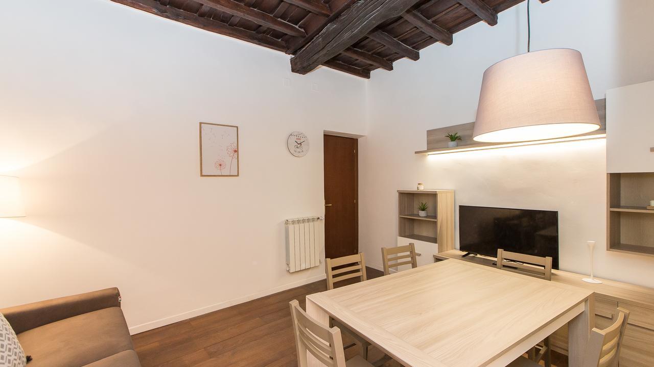 Rental In Rome Pelliccia Bagian luar foto